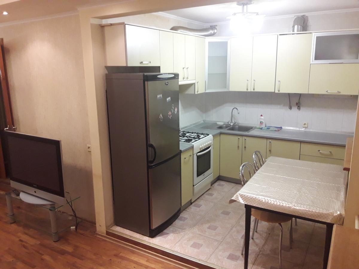 Appartment Near M. 23 Serpnya Harkiv Dış mekan fotoğraf