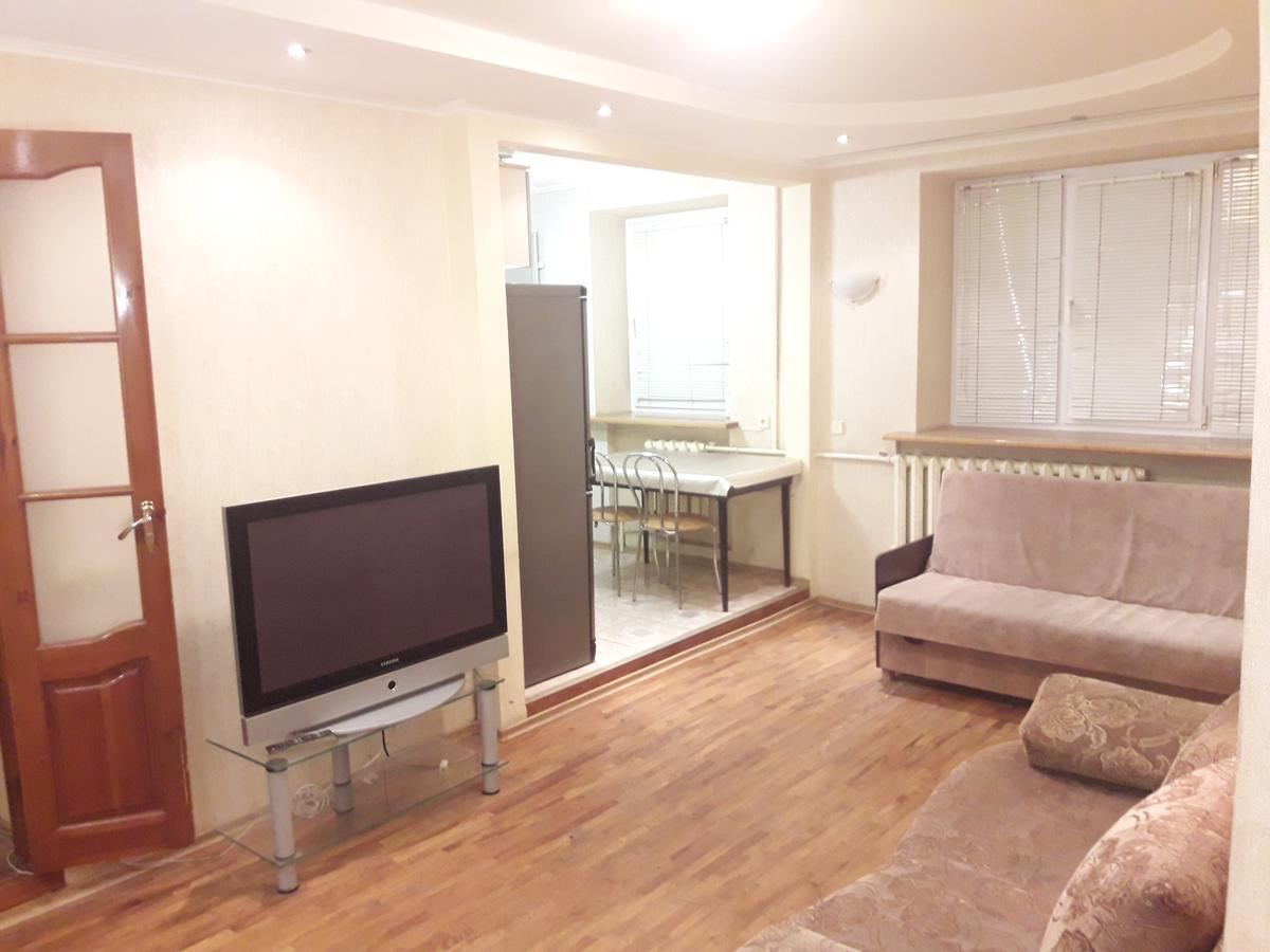 Appartment Near M. 23 Serpnya Harkiv Dış mekan fotoğraf